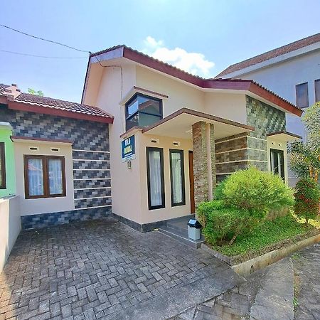 Villa Petit Tour บาตู ภายนอก รูปภาพ