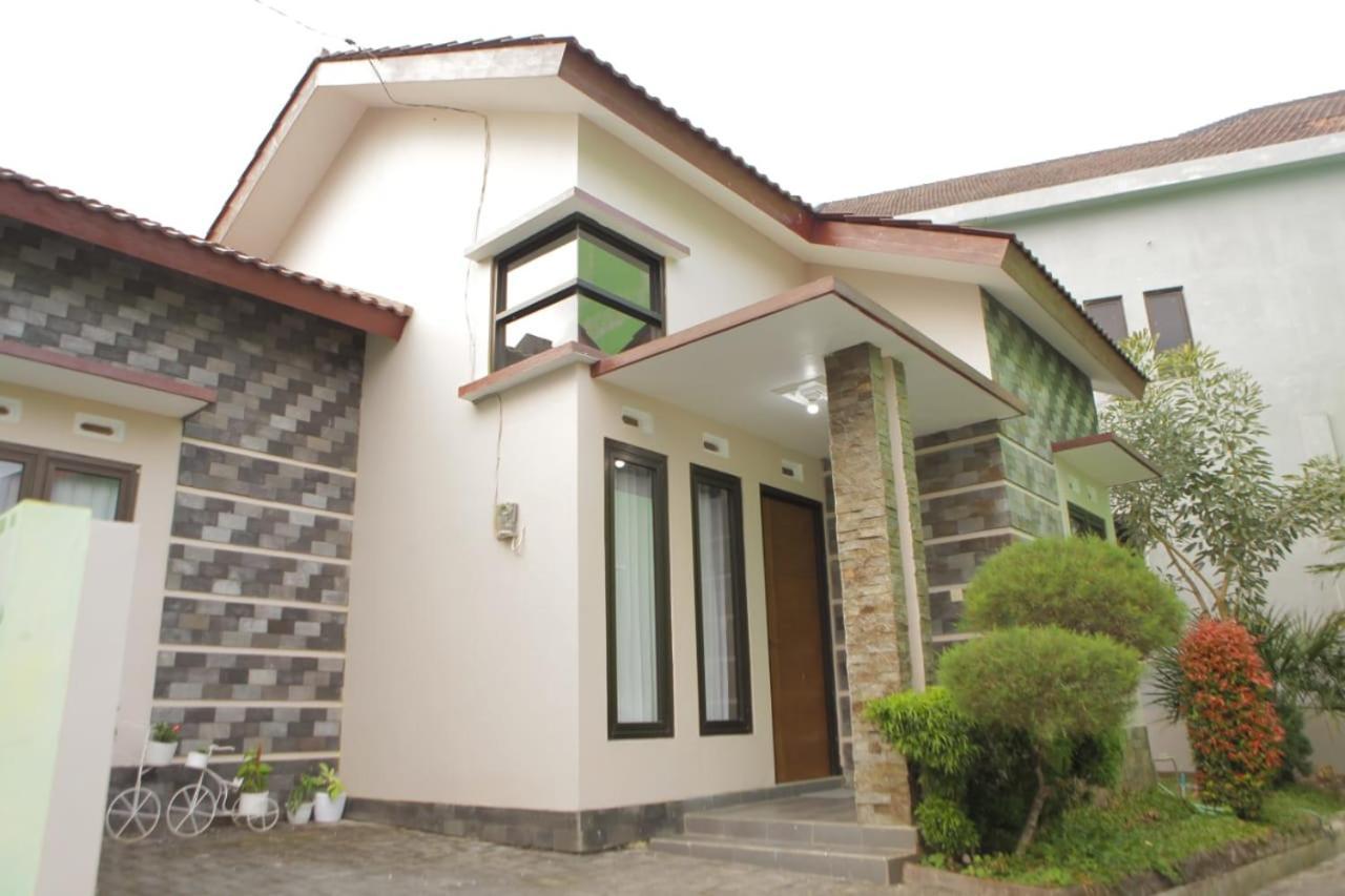 Villa Petit Tour บาตู ภายนอก รูปภาพ