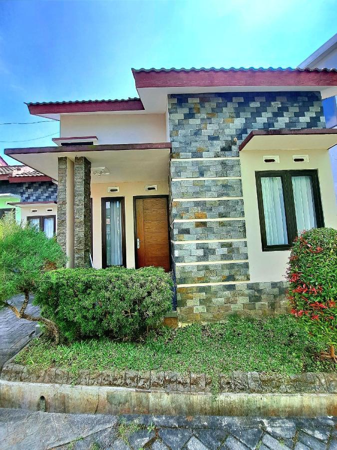 Villa Petit Tour บาตู ภายนอก รูปภาพ