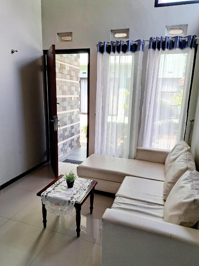 Villa Petit Tour บาตู ภายนอก รูปภาพ