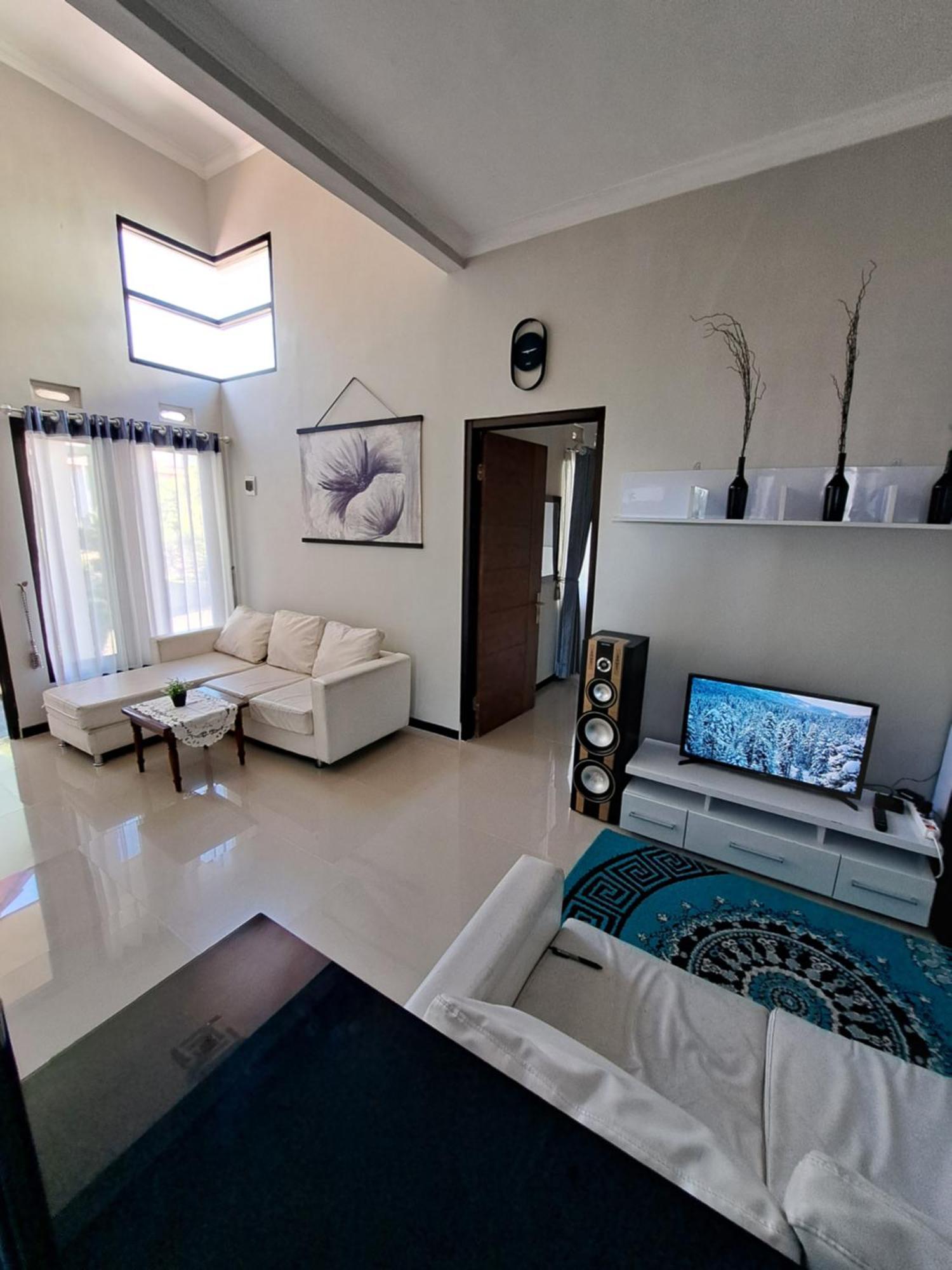Villa Petit Tour บาตู ภายนอก รูปภาพ